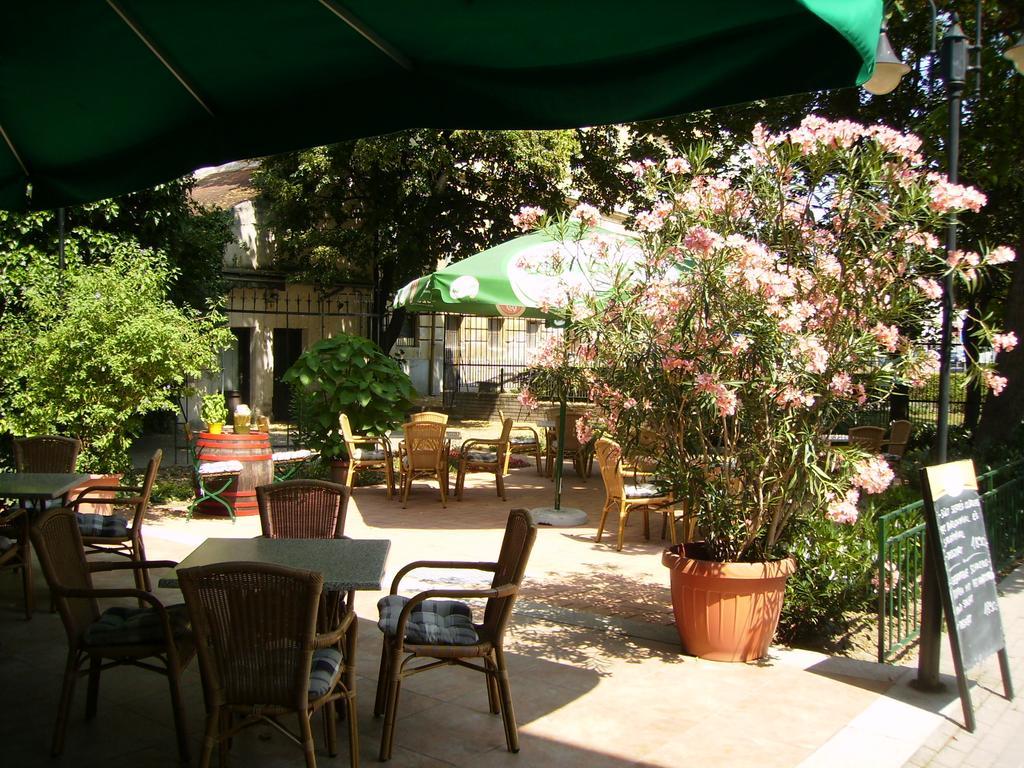 Appartement Fueredi Haz Apartman à Sopron Extérieur photo